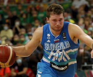 epa09322548 Luka Doncic of Slovenia in action during the FIBA Olympic Qualifying Tournament Men's Basketball final match beween Lithuania and Slovenia in Kaunas, Lithuania, 04 July 2021.  EPA/Toms Kalnins