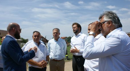 Ministar Ćorić kaže da Rome ne treba posebno motivirati na cijepljenje