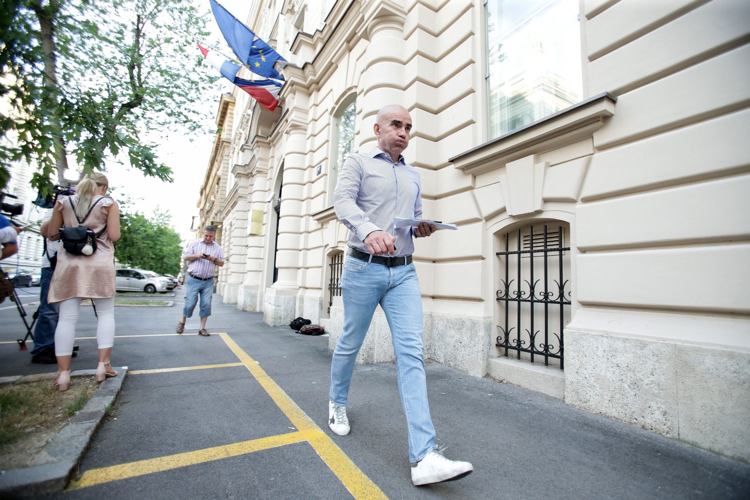 05.07.2019., Zagreb - Ljubo Pavasovic Viskovic izlazi iz USKOK-a nakon sto su obavljenja ispitivanja njegovih klijenata. Photo: Filip Kos/PIXSELL