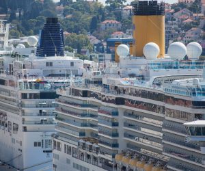23.09.2017., Dubrovnik - Turisticki brodovi, kruzeri, privezani u luci Gruz.
Photo: Grgo Jelavic/PIXSELL