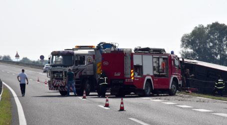Hrvatska policija i tužiteljstvo otvorili istragu o teškoj prometnoj nesreći kod Slavonskog Broda