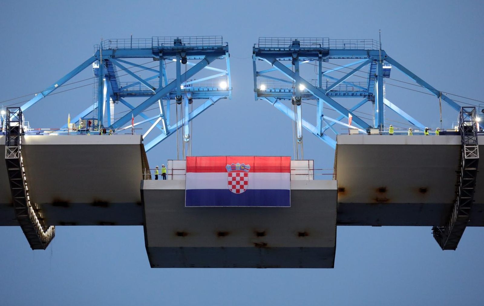 28.07.2021.  Komarna - Svecanost spajanja posljednjeg segmenta konstrukcije Peljeskog mosta.

Photo: Grgo Jelavic/PIXSELL