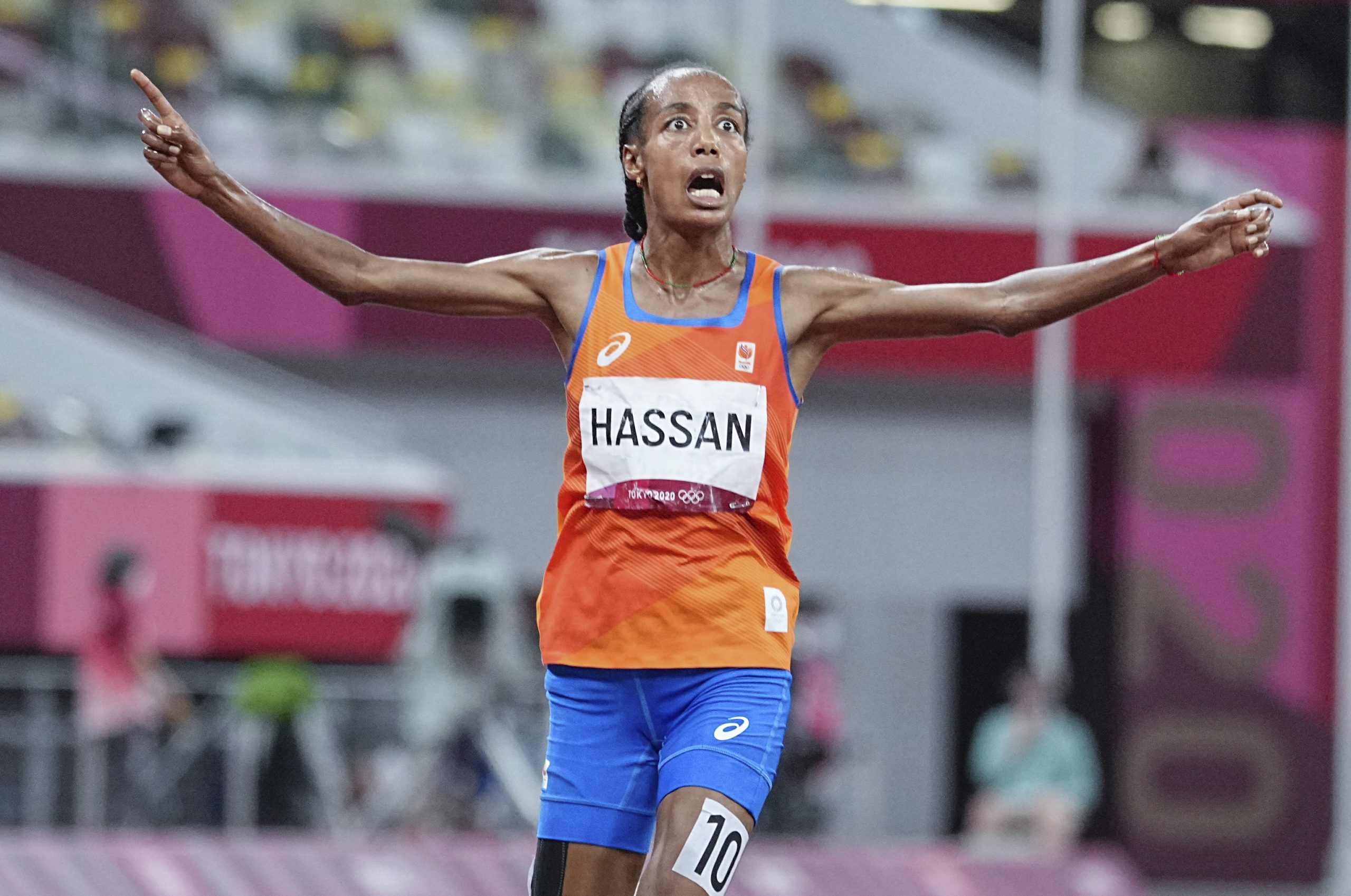 02 August 2021, Japan, Tokio: Athletics: Olympics, 5000m, Women, Final, at the Olympic Stadium. Sifan Hassan from the Netherlands cheers at the finish. Photo by: Michael Kappeler/picture-alliance/dpa/AP Images