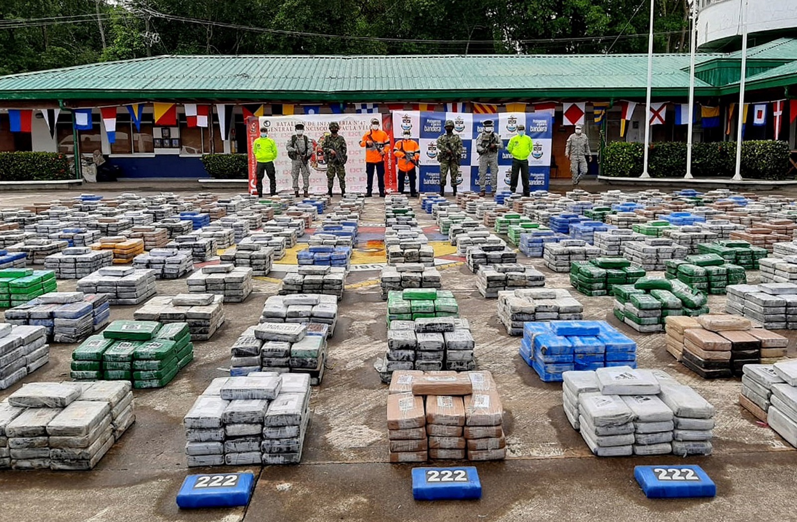 epa09345164 A handout photo made available by the Colombian Ministry of Defense shows a seized shipment of 5.4 tons of cocaine, exhibited by the authorities in Quibdo, Colombia, 14 July 2021. Colombian authorities seized 5.4 tons of cocaine owned by the Clan del Golfo, the country's largest criminal gang, in the department of Choco, bordering Panama, military sources reported on Wednesday.  EPA/Ministry of Defense Colombia / H  HANDOUT EDITORIAL USE ONLY/NO SALES