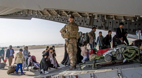 Merkel i Biden iz Afganistana žele evakuirati što više ljudi kojima je potrebna zaštita