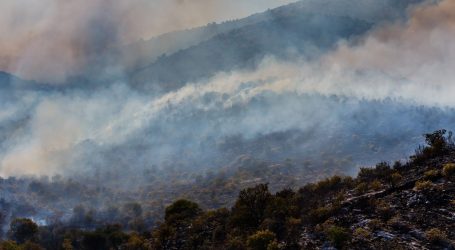 Požar u Segetu Gornjem zahvatio oko 1600 hektara, materijalne štete tek se moraju izračunati