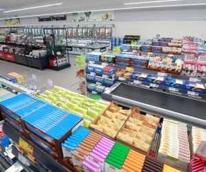 27.08.2020., Pozega - Otvorenje supermarketa Eurospin. Nakon prve otvorene poslovnice u Zadru Eurospin je otvorio svoja vrata kupcima i u Pozegi. Photo: Sanjin Strukic/PIXSELL
