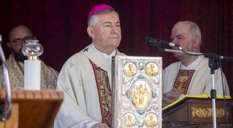 Nadbiskup splitsko-makarski Barišić: “Pohlepa je opasnija od covida”