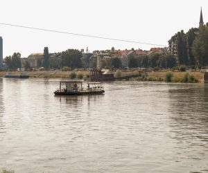 29.06.2021., Osijek - Kompa na rijeci Dravi. Photo: Dubravka Petric/PIXSELL
