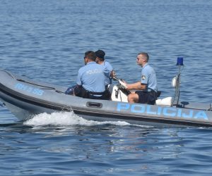 28.08.2020., Sibenik - Brod pomorske policije u kanalu sv. Ante u Sibeniku.
Photo: Hrvoje Jelavic/PIXSELL