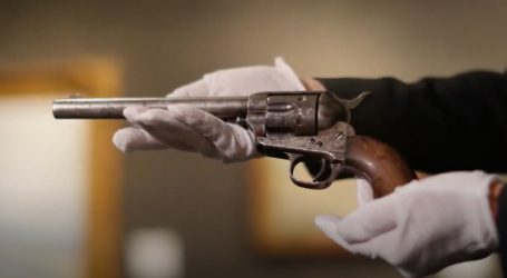 Antikni revolver kojim je ubijen Billy the Kid prodan na aukciji za šest milijuna dolara