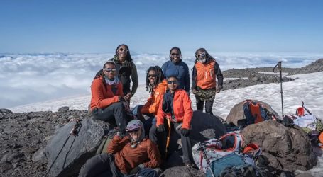 Grupa alpinista crne rase planira usponom na Mount Everest ući u povijest