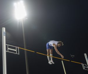 epa09431098 Armand Duplantis of Sweden competes in the Pole Vault Men at the Athletissima IAAF Diamond League international athletics meeting at the Stade Olympique de la Pontaise in Lausanne, Switzerland, 26 August 2021.  EPA/JEAN-CHRISTOPHE BOTT