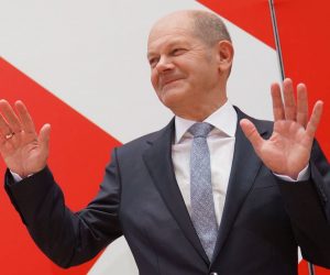 epa09491172 Top candidate of the German Social Democratic Party (SPD) Olaf Scholz during a press conference in the aftermath of the German general elections, in Berlin, Germany, 27 September 2021. According to preliminary results, the SPD won the federal elections on 26 September by a small margin.  EPA/JOERG CARSTENSEN / POOL