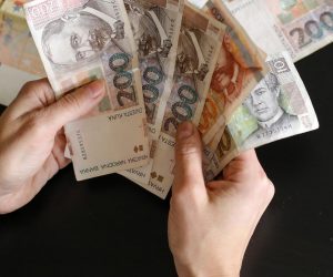 22.09.2020., Zagreb - Ilustracijacija za brojanje novaca, kune i euro. Photo: Emica Elvedji/PIXSELL