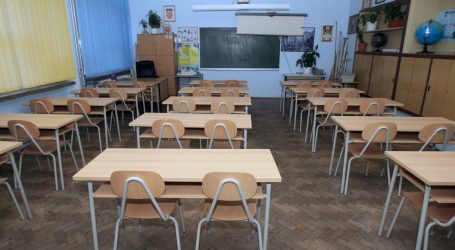 Ministarstvo obrazovanja: Virus se probio u škole, u samoizolaciji 10.582 učenika i 147 djelatnika škola