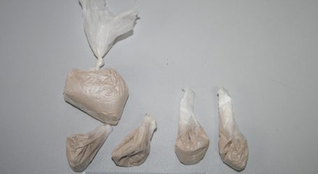 U Splitu uhićen diler: Policija mu u stanu pronašla 238 grama kokaina