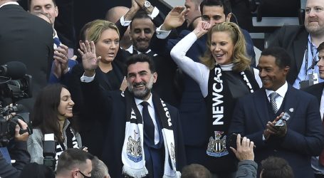 Newcastle moli navijače da se ne oblače u arapskom stilu