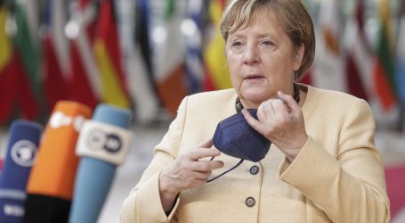 Merkel: “Žene moraju biti odvažnije kad je u pitanju posezanje za vodećim pozicijama”