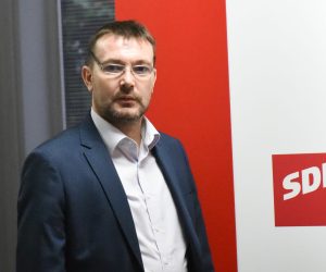 07.10.2021., Zagreb - Dolazak clanova na sjednicu Predsjednistva SDP-a. Arsen Bauk.