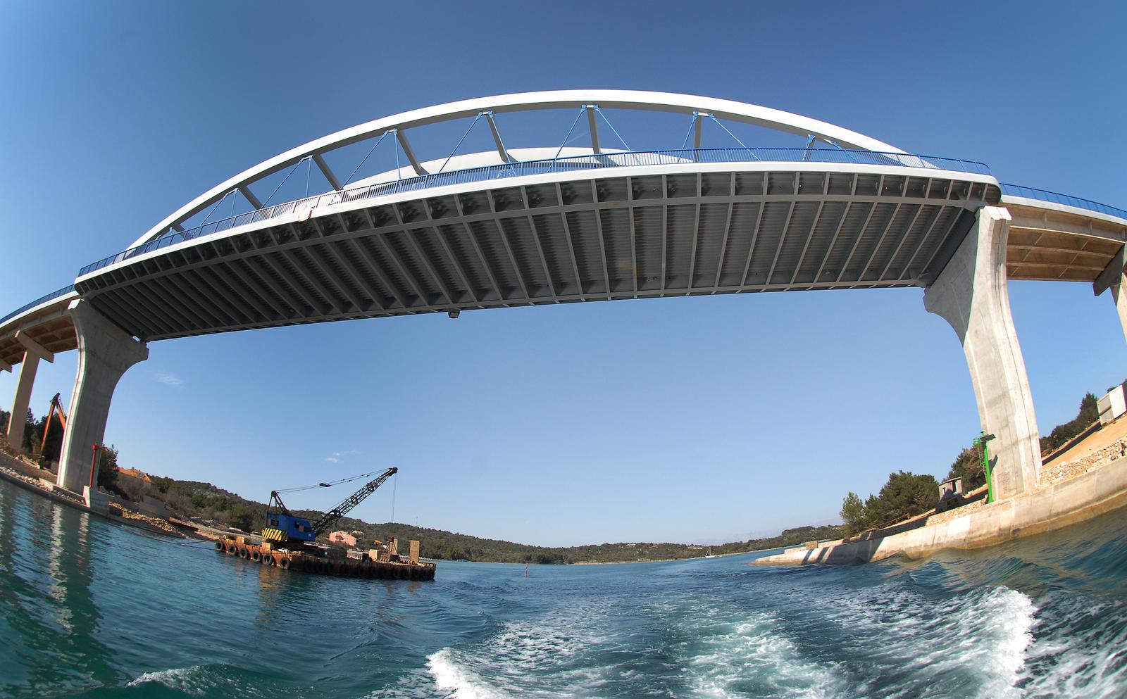 26.03.2012., Zadar- Obnovljeni Pasmanski most Zdrelac koji spaja otoke Uglan i Pasman. Ilustracija.
Photo: Dino Stanin/PIXSELL