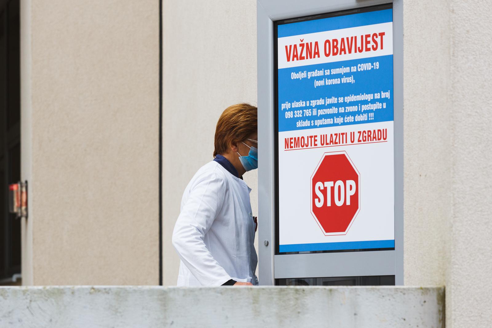 14.10.2020., Zadar - Testiranje na COVID-19 u zadarskoj bolnici.  

Photo: Marko Dimic/PIXSELL