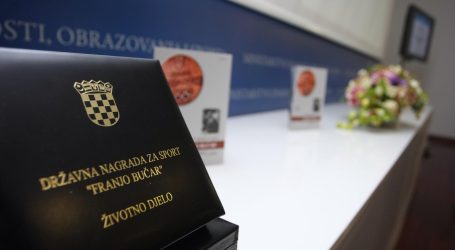 Nagrade ‘Franjo Bučar’ za životno djelo Željku Klariću, Mihovilu Nakiću i Đurđi Fočić-Šourek