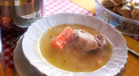 Na hrvatskim stolovima juha ima počasno mjesto, ove godine najomiljenija je kokošja