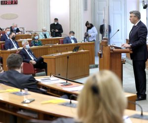 27.10.2021., Zagreb - Sabor 8. sjednicu nastavlja raspravom o Godisnjem izvjescu Vlade Republike Hrvatske. 
Patrik Macek/PIXSELL