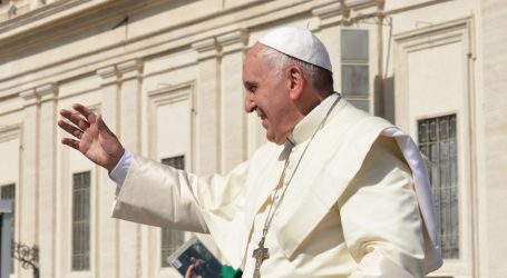 Papa Franjo: “Ne vraćajte migrante u nesigurne zemlje gdje su pretrpjeli nasilje kao u koncentracijskim logorima”