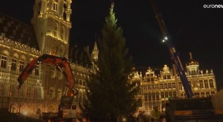 London, Pariz i Bruxelles upalili blagdanske lampice na ulicama