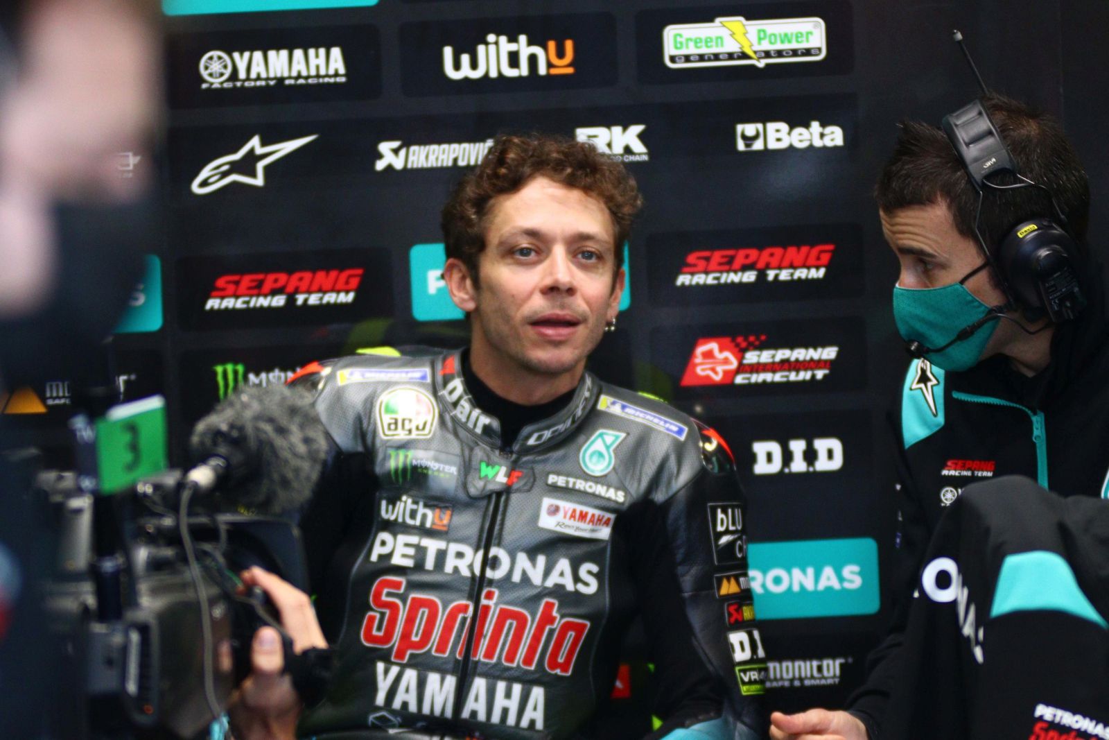 epa09538594 Valentino Rossi of Petronas Yamaha SRT in the pits during the first practice session for the Motorcycling Grand Prix of Italy and Emilia-Romagna at Misano World Circuit 'Marco Simoncelli' at Misano Adriatico, Rivieria di Rimini, Italy, 22 October 2021. The Motorcycling Grand Prix of Italy and Emilia-Romagna takes place on 24 October 2021.  EPA/DAVIDE GENNARI