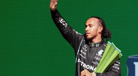 Hamilton slavio u Sao Paolu, tri utrke do kraja sezone smanjio zaostatak za Verstappenom