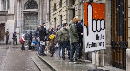Švicarci su izašli na referendum, većina ih je podržala zakon o uvođenju covid potvrda