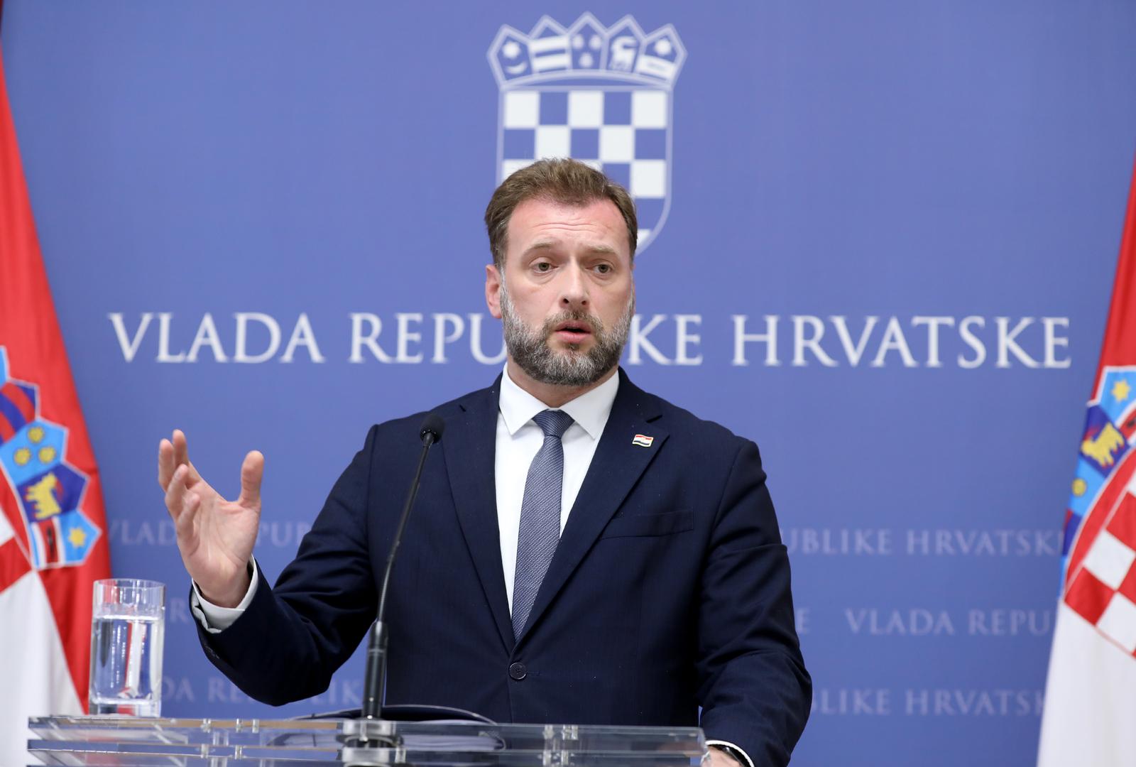 08.11.2021., Zagreb - Ministar obrane Mario Banozic, obratio se medijima nakon sastanka s generalima i premijerom Andrejom Plenkovicem.
