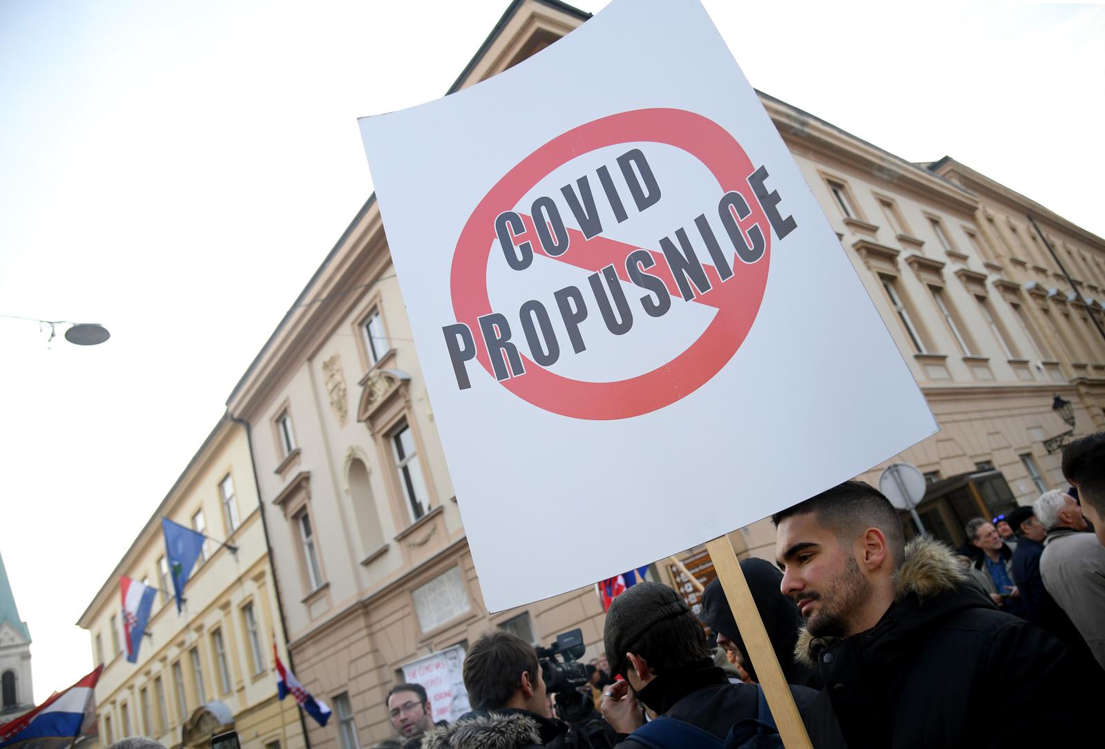 13.11.2021. Zagreb - Udruga Vigilare organizira je prosvjed za ukidanje COVID potvrda na cijelom terirtoriju RH i izglasavanje zakona kojim se zabranjuje ponovno uvodjenje istih