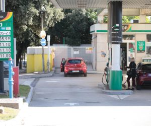 16.10.2021., Rijeka - U Rijeci na benzinskim crpkama nema guzvi.