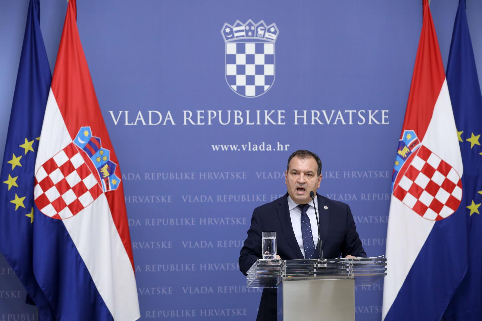 16.11.2021., Zagreb - Ministar zdravstva Vili Beros odrzao je u Banskim dvorima konferenciju za medije.