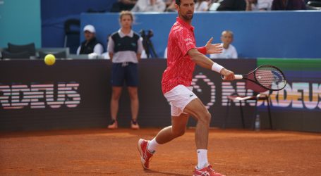 ATP Pariz: Đoković protiv Hurkacza u polufinalu