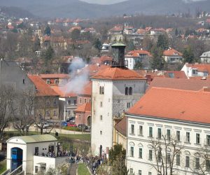 26.03.2015., Zagreb - Pogled s Zagreb Eye vidikovca na gradske znamenitosti i ustanove. Gornji grad. 

Photo: Marko Lukunic/PIXSELL