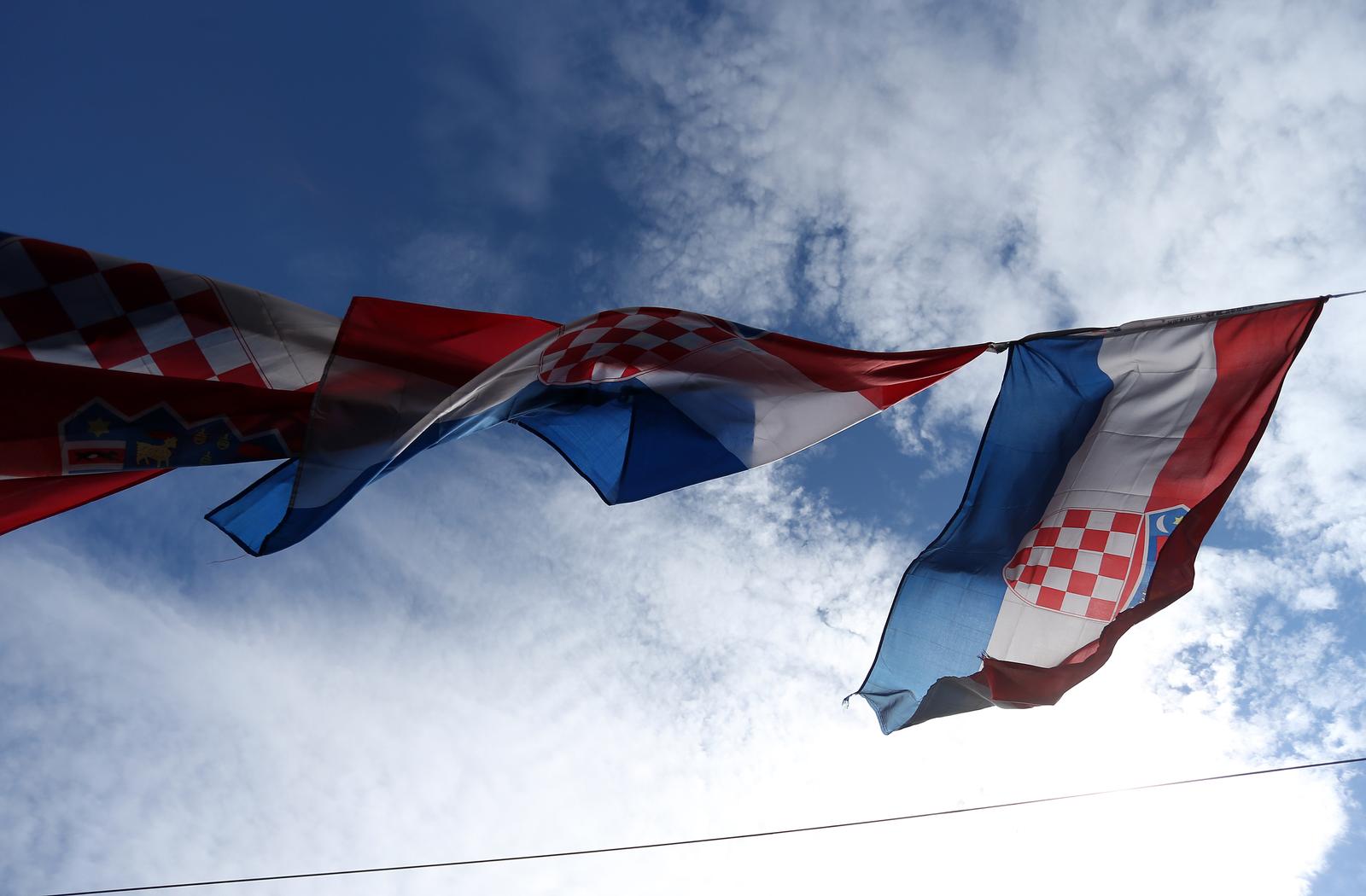 30.03.2015., Zagreb - Vjetar vijori hrvatske zastave.
Photo: Slavko Midzor/PIXSELL