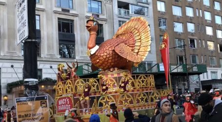 Tradicija: Parada za Dan zahvalnosti prošla ulicama New Yorka