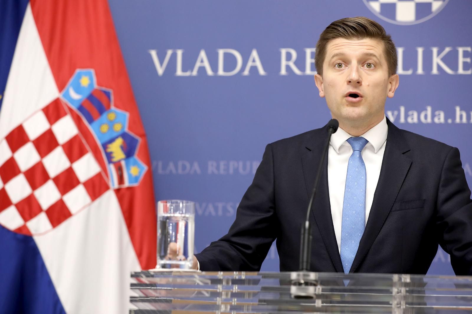 16.11.2021., Zagreb - Ministar financija Zdravko Maric odrzao je u Banskim dvorima konferenciju za medije.