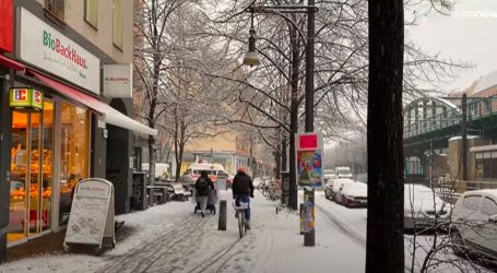Pogledajte berlinske ulice pod prvim snijegom ove zime