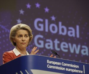 epa09614301 President of the European Commission Ursula von der Leyen gives a press conference on the Global Gateway in Brussels, Belgium, 01 December 2021. The European Commission plan to invest 300 billion euros by 2027 in infrastructure, digital and climate projects to strengthen Europe's supply chains, push EU trade and fight climate change.  EPA/OLIVIER HOSLET