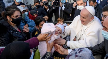 Papa osudio ‘kamena srca’ ravnodušnosti prema patnjama migranata