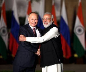 epa09625575 Indian Prime Minister Narendra Modi (R) and Russian President Vladimir Putin pose for a photo prior to a meeting in New Delhi, India 06 December 2021. Putin arrived in India to attend the 21st India-Russia annual summit 2021.  EPA/HARISH TYAGI