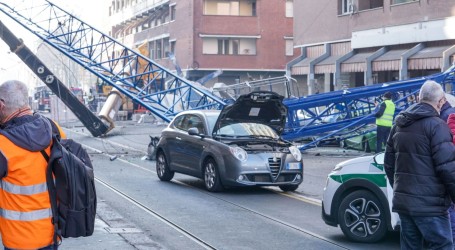 Nesreća u Torinu: Srušila se dizalica i ubila troje ljudi, ima i ozlijeđenih