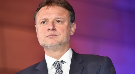 Jandroković: “Neka organizatori referenduma pokažu broj potpisa”