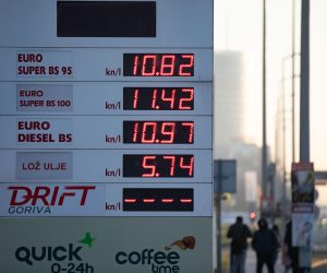 07.12.2021., Zagreb - Nakon gotovo dva mjeseca ogranicenih cijena benzina i dizela, na benzinskim crpkama od ponoci je opet sve prepusteno trzistu. 
Photo: Davor Puklavec/PIXSELL